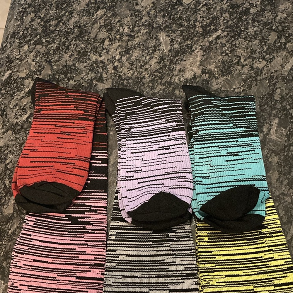 Compression Socks New - Picture 3 of 3